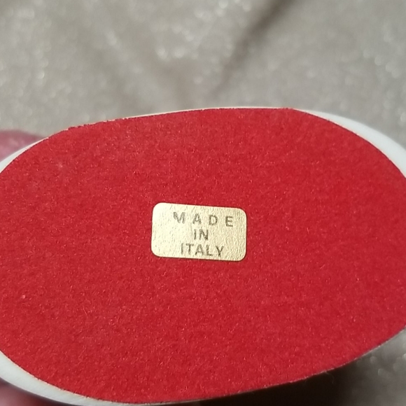 Vintage Made In Italy La Pieta Figurine - Picture 3 of 4